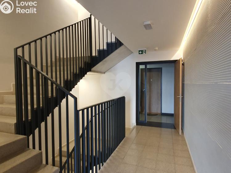 Pronájem bytu 2+KK Praha, Novovysočanská č. 15