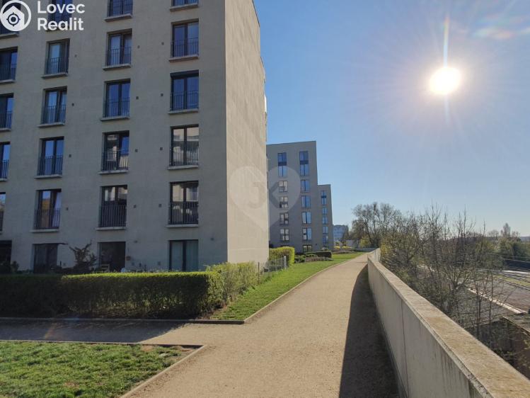 Pronájem bytu 2+KK Praha, Novovysočanská č. 18