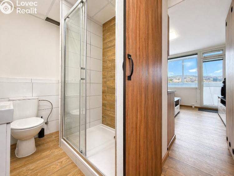 Pronájem bytu 1+KK Chomutov, Seifertova č. 5