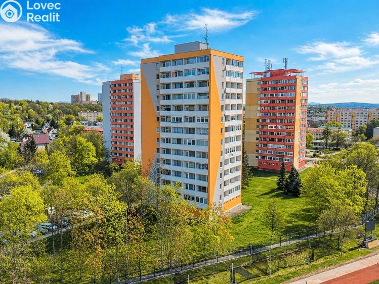 Pronájem bytu 1+KK Chomutov, Seifertova č. 16