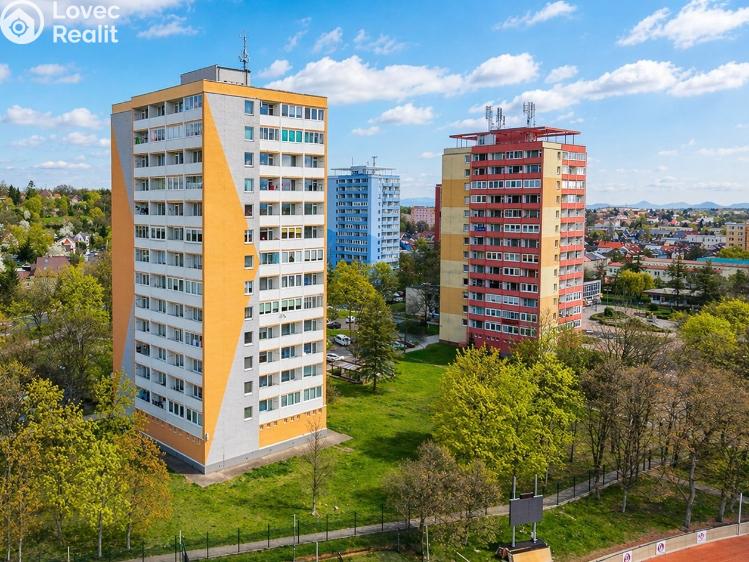 Pronájem bytu 1+KK Chomutov, Seifertova č. 19