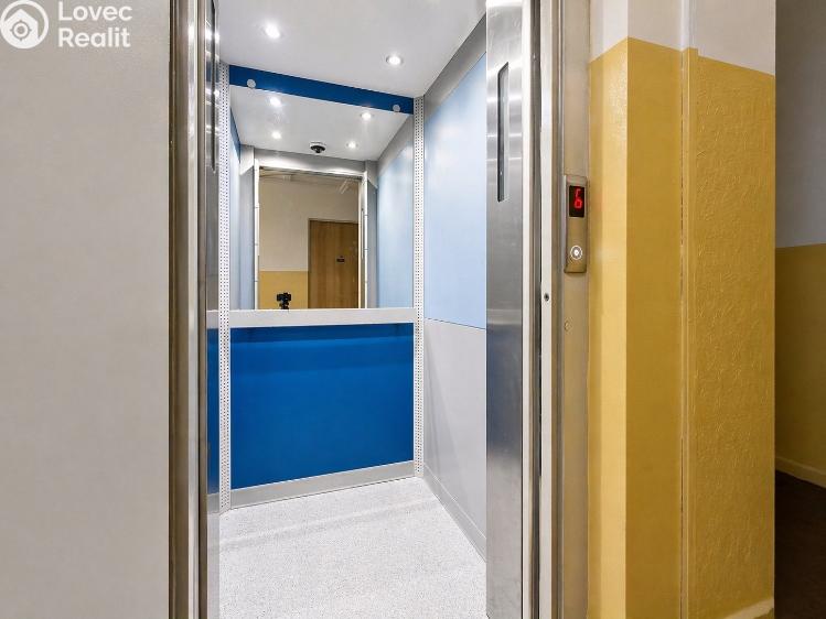 Pronájem bytu 1+KK Chomutov, Seifertova č. 24