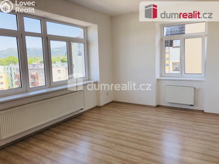 Pronájem bytu 2+KK Frenštát pod Radhoštěm, nám. Míru č. 3