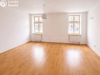 Pronájem bytu 3+KK Hlučín, Mírové náměstí č. 3