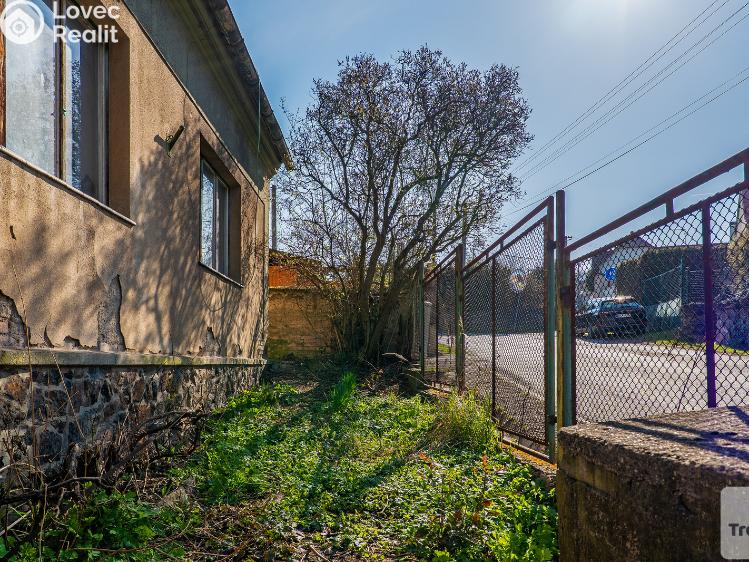 Prodej rodinného domu Zákolany č. 12