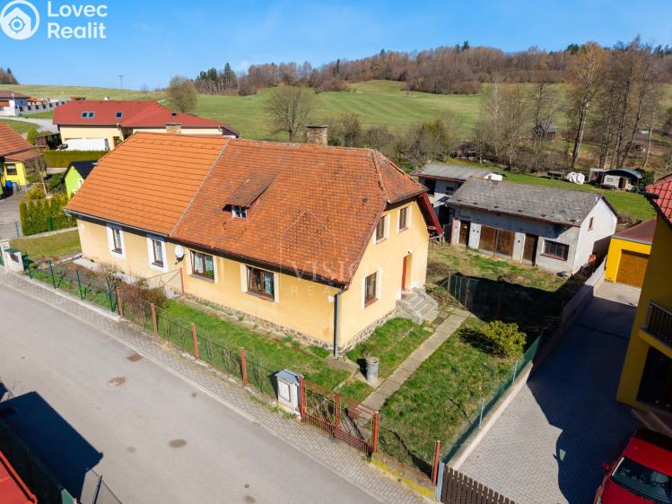 Prodej rodinného domu Benešov nad Černou č. 1