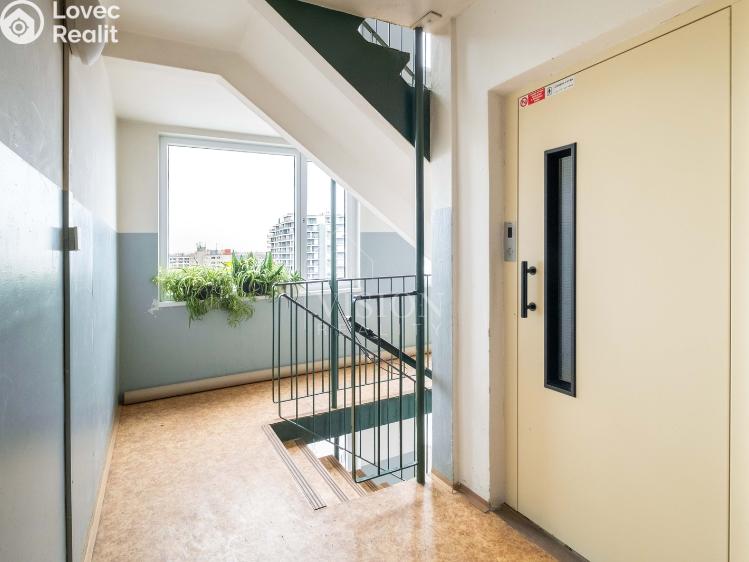 Prodej bytu 2+KK Praha, Neustupného č. 20