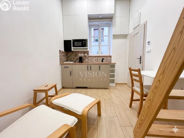 Pronájem bytu 1+KK Jindřichův Hradec, Pod Hradem 404 č. 2