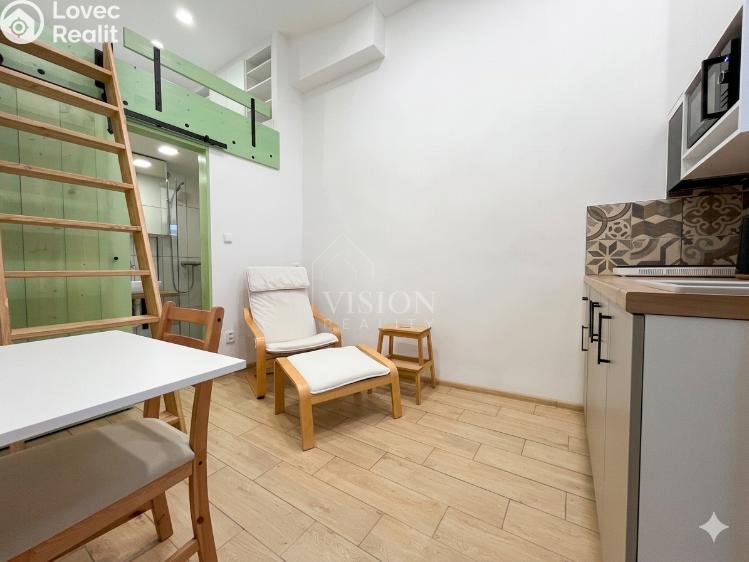 Pronájem bytu 1+KK Jindřichův Hradec, Pod Hradem 404 č. 3