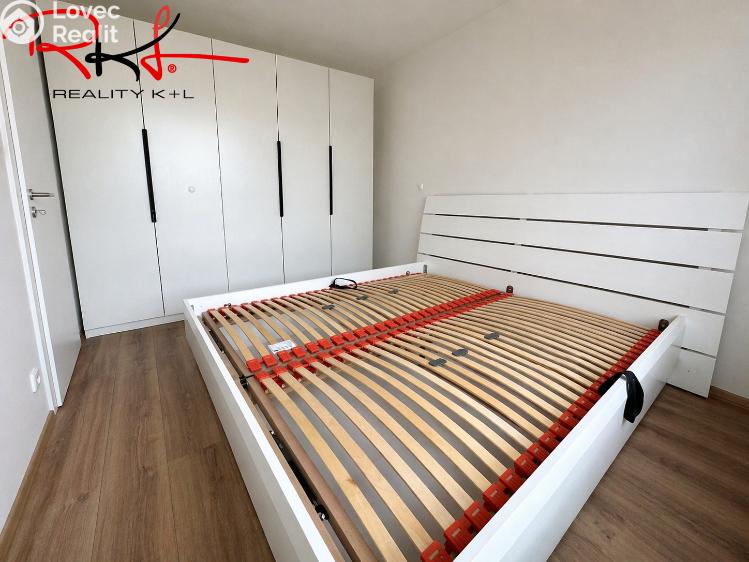 Pronájem bytu 2+KK Praha, Honzíkova 669/12 č. 6