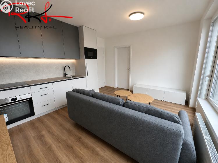 Pronájem bytu 2+KK Praha, Honzíkova 669/12 č. 8