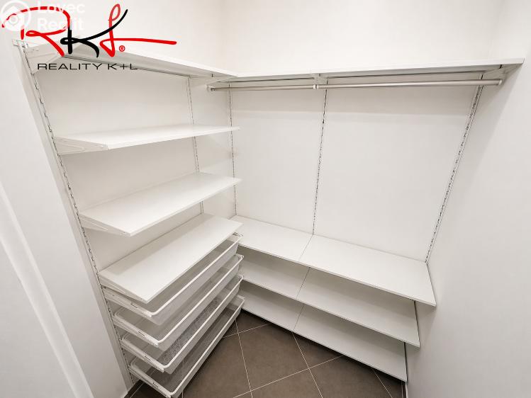 Pronájem bytu 2+KK Praha, Honzíkova 669/12 č. 10