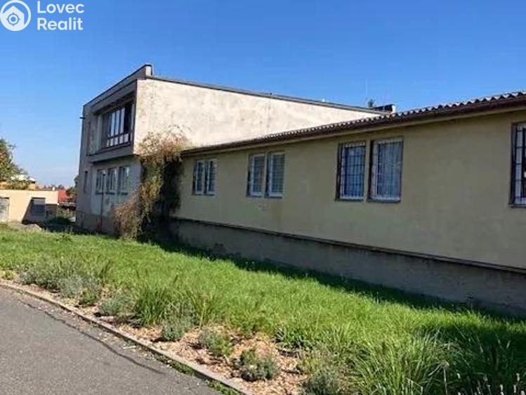 Prodej obchodního prostoru Světice, V Zahradách 170 č. 1