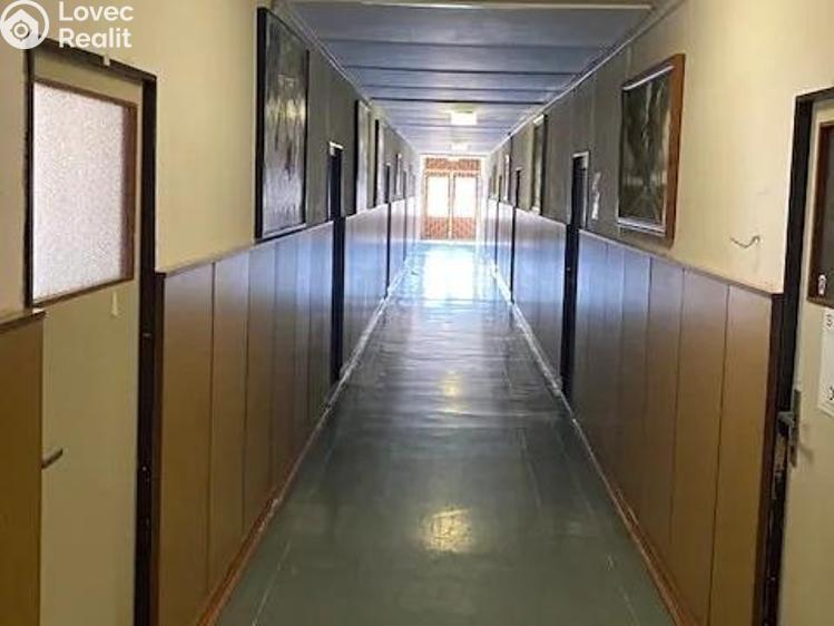 Prodej obchodního prostoru Světice, V Zahradách 170 č. 7