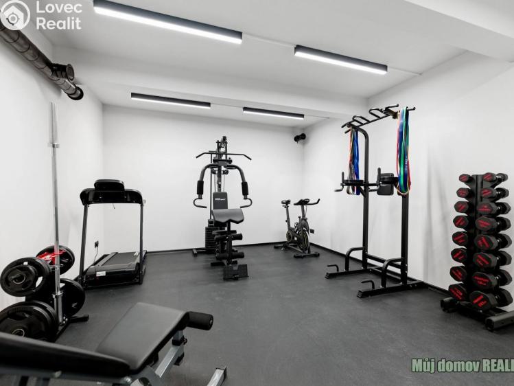 Prodej bytu 2+KK Praha, Jeseniova 1692/93 č. 8