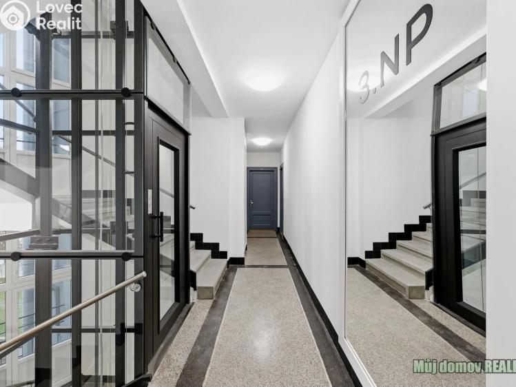 Prodej bytu 2+KK Praha, Jeseniova 1692/93 č. 10