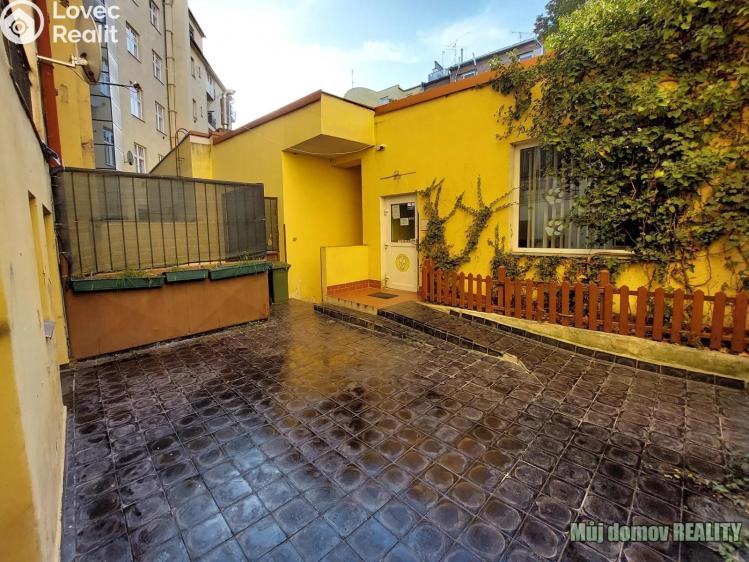 Pronájem obchodního prostoru Praha, náměstí Dr. Václava Holého č. 11