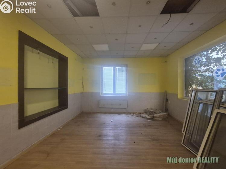 Pronájem obchodního prostoru Praha, náměstí Dr. Václava Holého č. 12