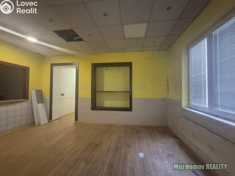 Pronájem obchodního prostoru Praha, náměstí Dr. Václava Holého č. 13