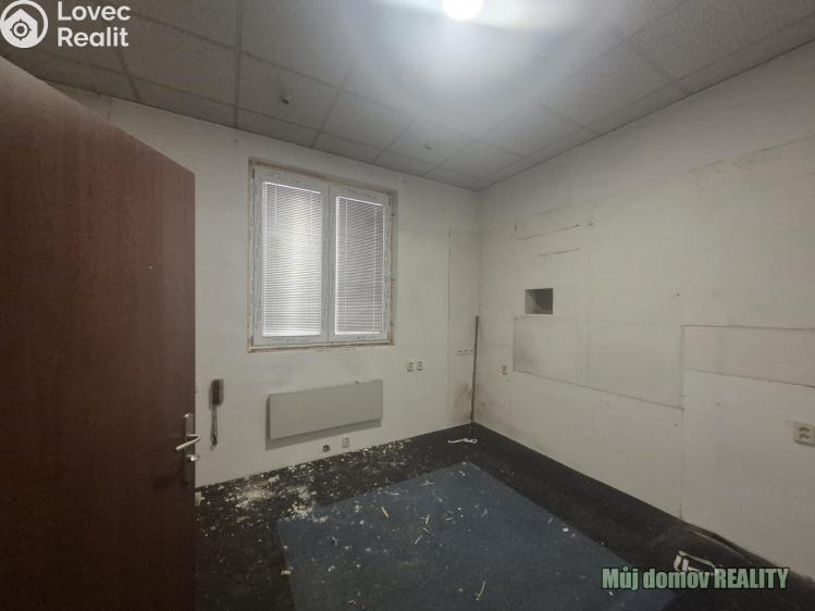 Pronájem obchodního prostoru Praha, náměstí Dr. Václava Holého č. 15