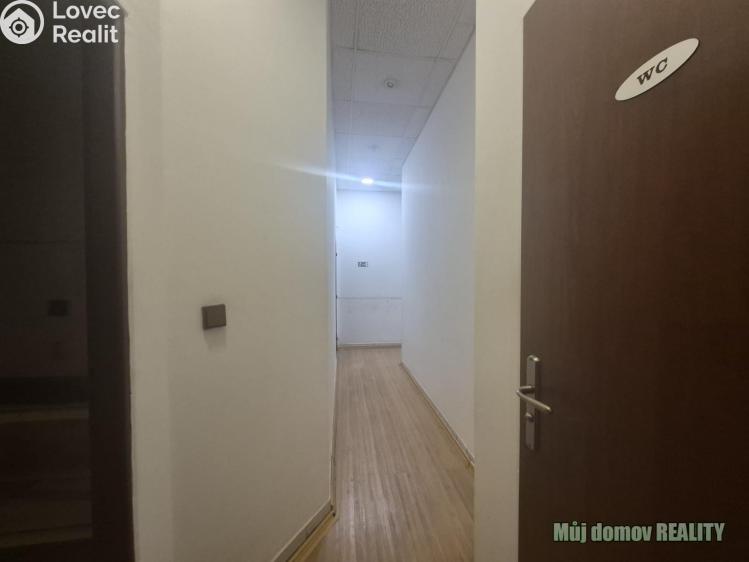 Pronájem obchodního prostoru Praha, náměstí Dr. Václava Holého č. 24