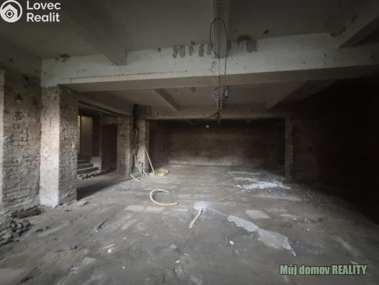 Pronájem obchodního prostoru Praha, náměstí Dr. Václava Holého č. 25