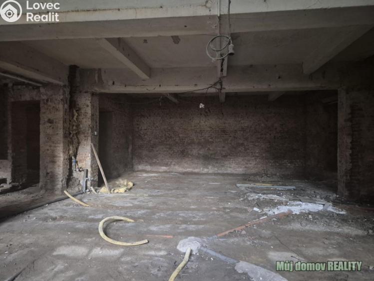 Pronájem obchodního prostoru Praha, náměstí Dr. Václava Holého č. 26