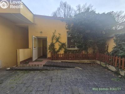 Pronájem obchodního prostoru Praha, náměstí Dr. Václava Holého č. 1