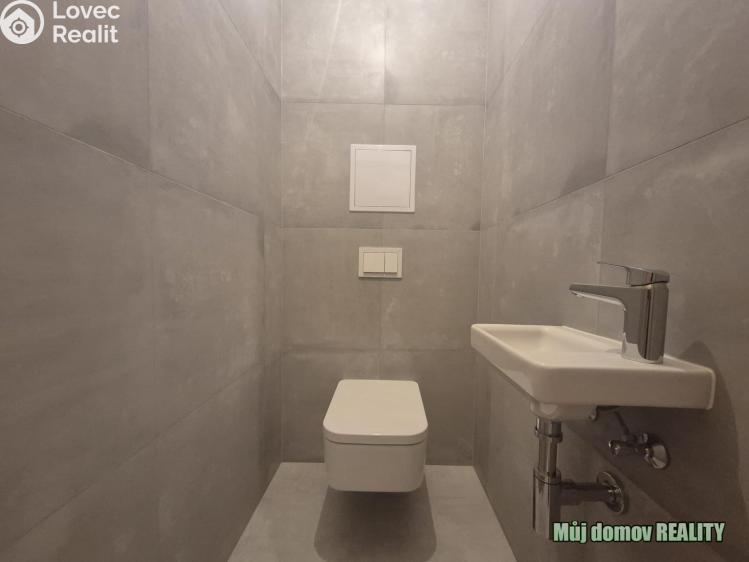 Prodej bytu 2+KK Praha, V Pitkovičkách 11 č. 8