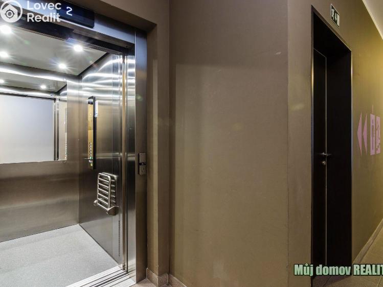 Аренда квартиры 2+KK Praha, Zakšínská 615/17 č. 14