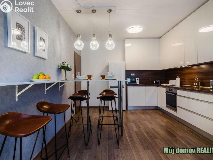 Аренда квартиры 2+KK Praha, Zakšínská 615/17 č. 15