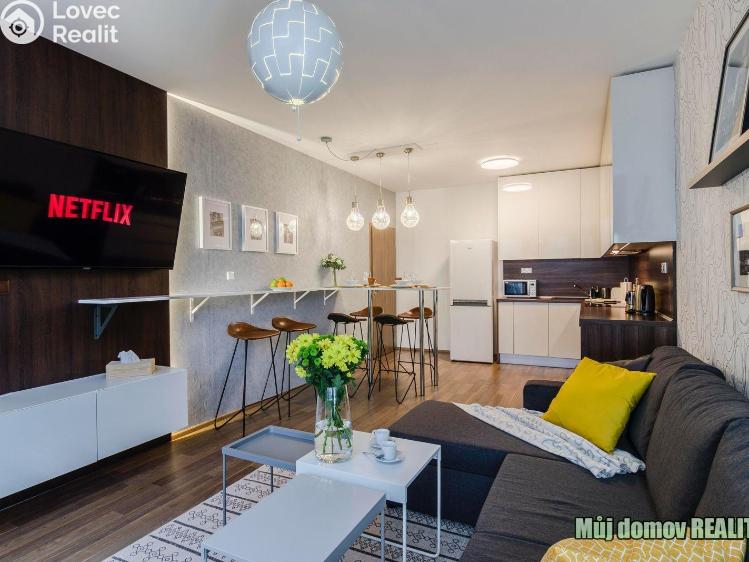 Аренда квартиры 2+KK Praha, Zakšínská 615/17 č. 17