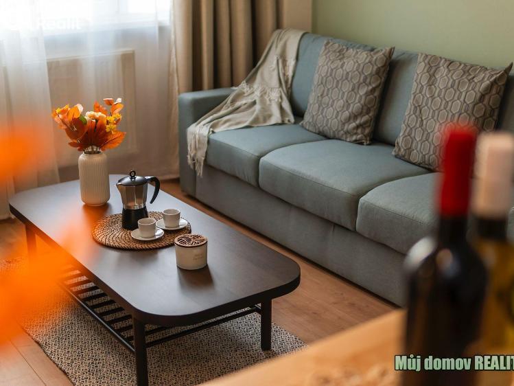 Аренда квартиры 2+KK Praha, Kolbenova 37/4 č. 7