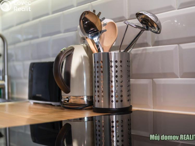 Аренда квартиры 2+KK Praha, Kolbenova 37/4 č. 17