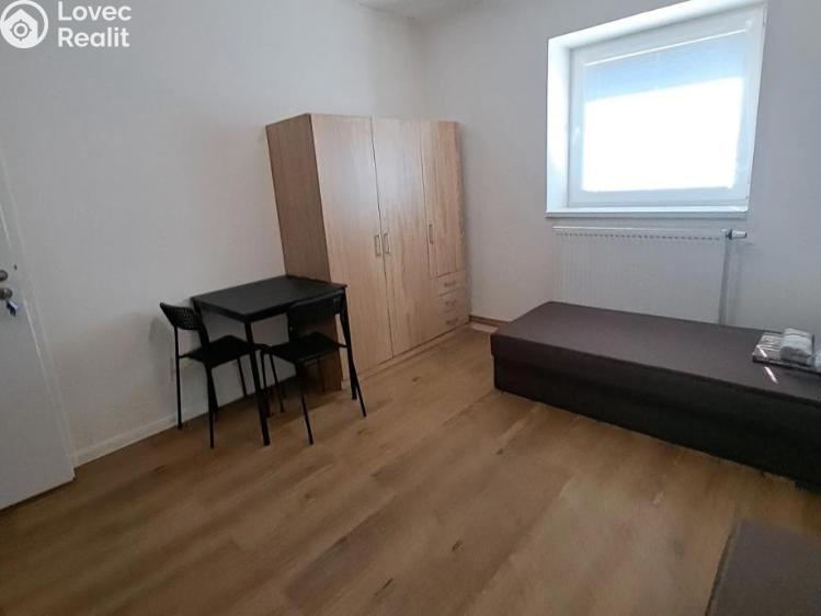 Аренда комнаты Praha, Aloisovská č. 5