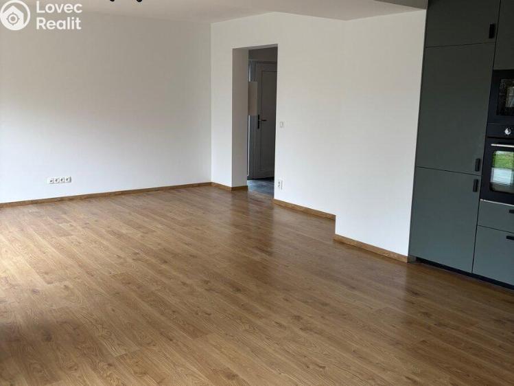 Rent family house Praha, Lovčická č. 12