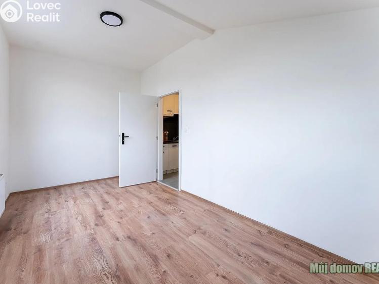 Аренда квартиры 2+1 Praha, Na břevnovské pláni 1975/73 č. 8