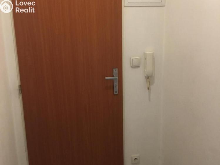 Аренда квартиры 1+KK Praha, Freyova 235/7 č. 8