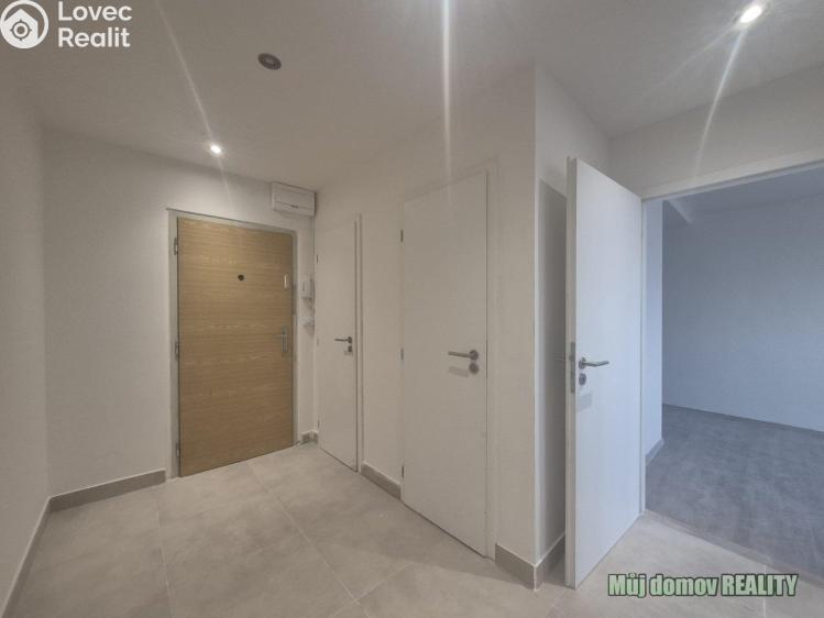 Аренда квартиры 2+KK Praha, Ostravská 623 č. 3