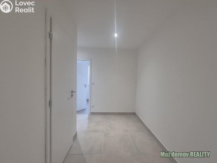 Аренда квартиры 2+KK Praha, Ostravská 623 č. 8