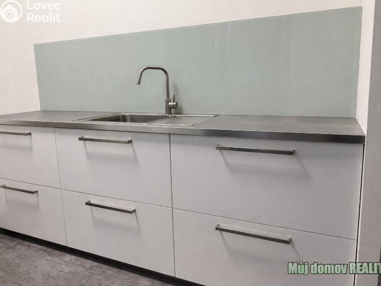 Pronájem obchodního prostoru Praha, Dobronická 1257 č. 10