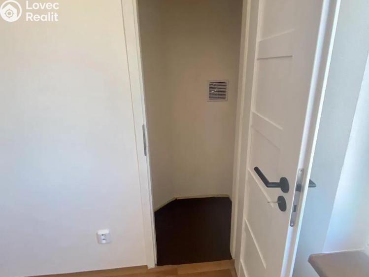 Аренда квартиры 2+KK Praha, Ďáblická č. 5