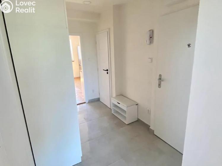 Аренда квартиры 2+KK Praha, Ďáblická č. 7