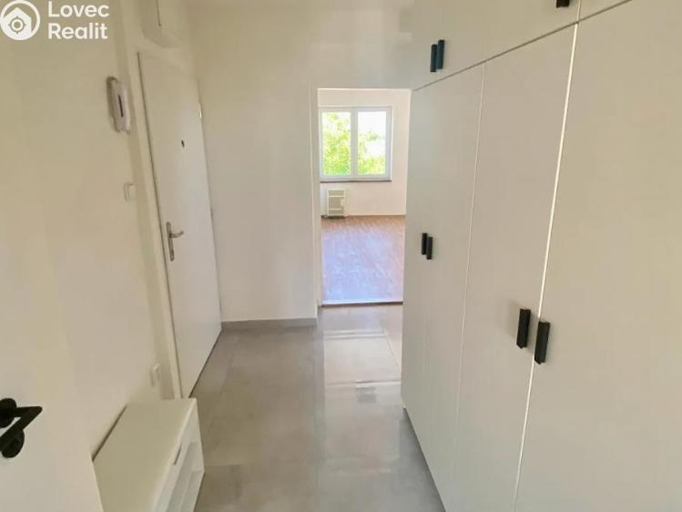 Аренда квартиры 2+KK Praha, Ďáblická č. 8