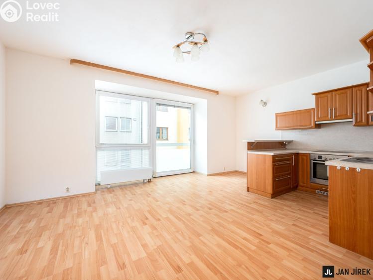 Rent apartment 3+KK Pardubice, Pernerova 2802 č. 3