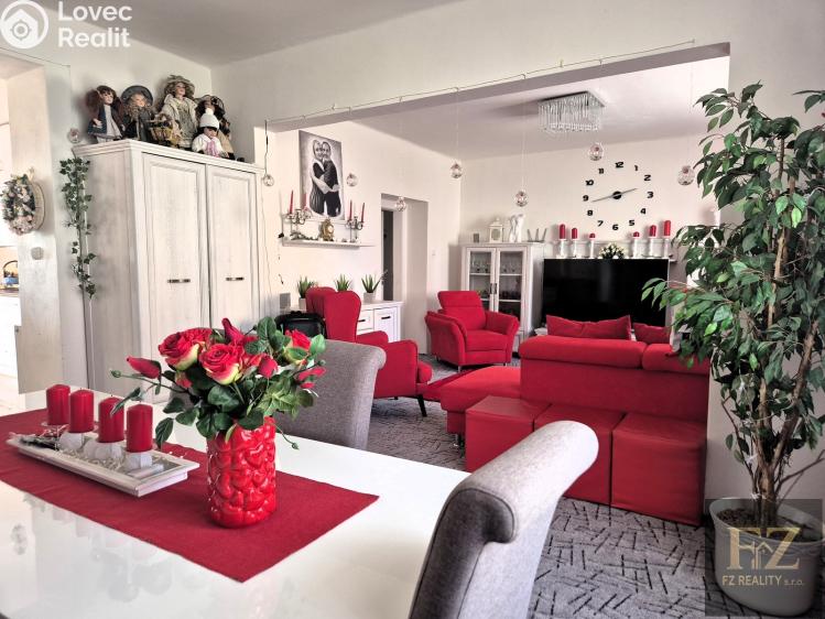 Prodej rodinného domu České Velenice, Komenského 483 č. 9