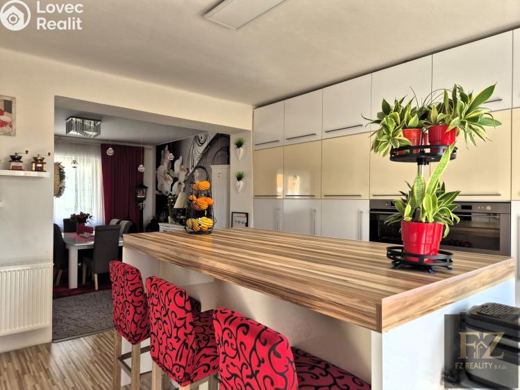 Prodej rodinného domu České Velenice, Komenského 483 č. 11