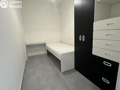 Продажа квартиры 2+KK Praha, Třinecká 769 č. 9