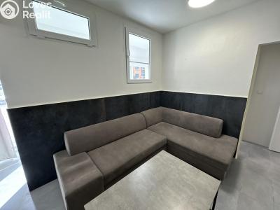 Продажа квартиры 2+KK Praha, Třinecká 769 č. 13