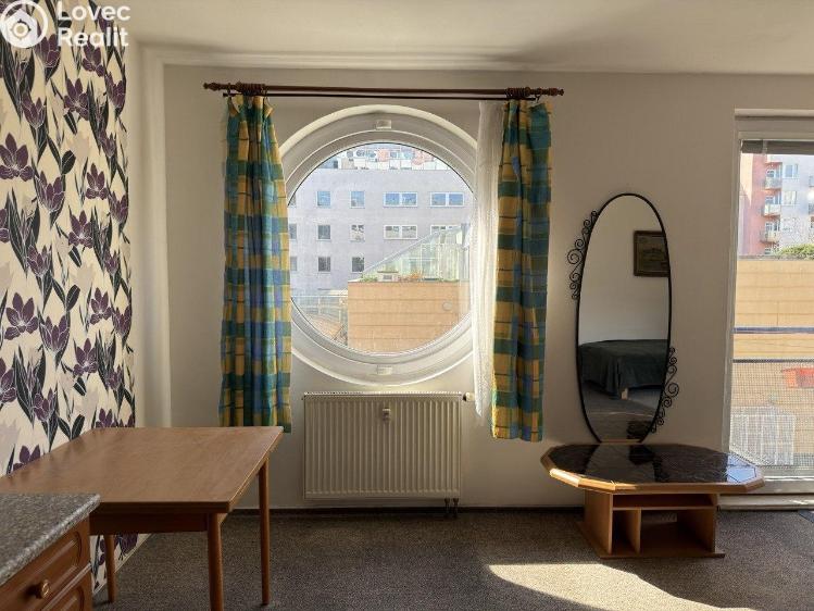 Prodej bytu 1+KK Praha, bratří Dohalských 180/4 č. 6